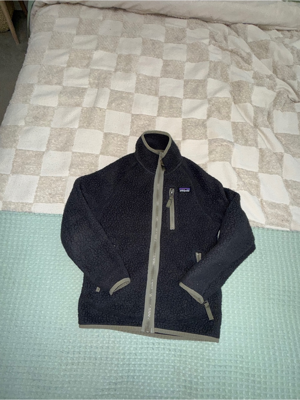 Patagonia Retro Pile Fleece Jacket size Small (7/8)